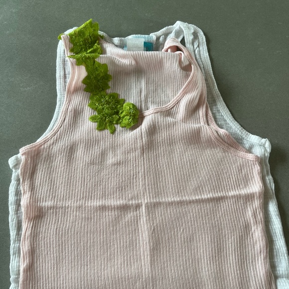 Urban Outfitters Tank Tops - Picture 4 of 4